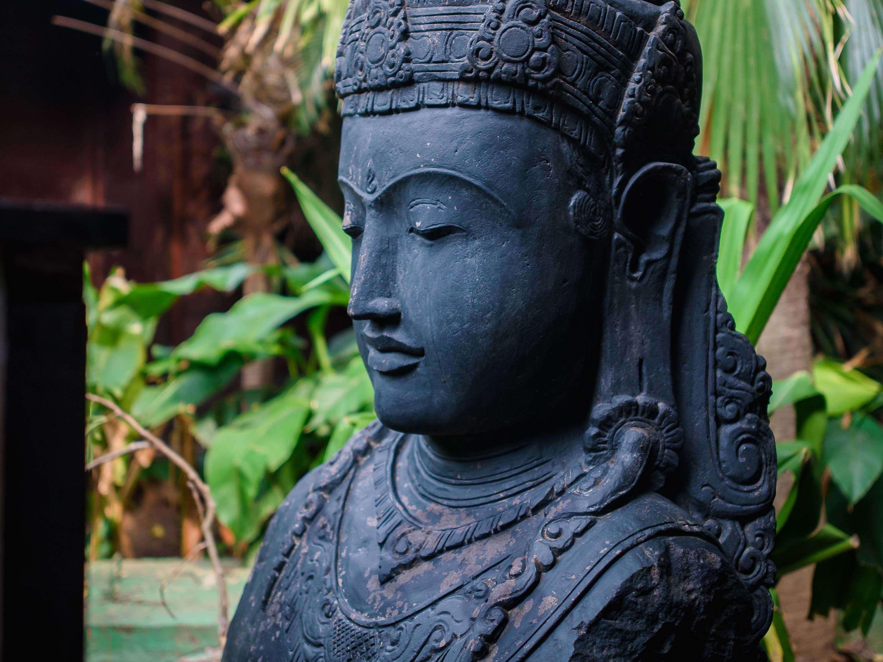 Novotel Goa Resort & Spa Candolim Εξωτερικό φωτογραφία A statue of the Buddha at the temple